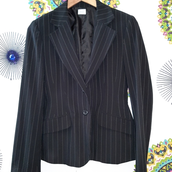 Suzy Shier Jackets & Blazers - Pinstripe blazer
